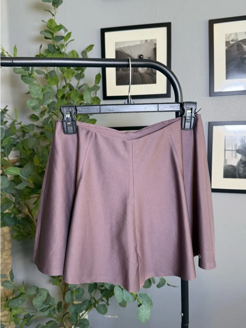 ALO Yoga Raisinette Satin Tennis Skirt in Dusty Mauve